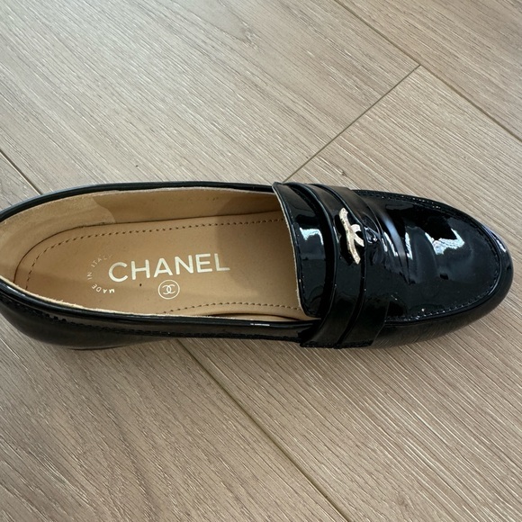 BNIB Chanel Patent Loafers - Picture 2 of 4